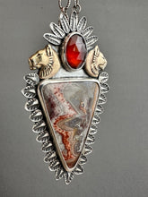 Load image into Gallery viewer, Lioness medallion