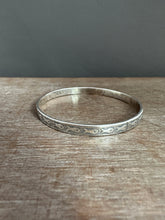 Load image into Gallery viewer, Sterling silver fish bangle