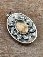 Load image into Gallery viewer, smokey quartz