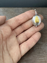 Load image into Gallery viewer, Textured oval flower locket.