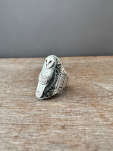 Load image into Gallery viewer, Moon owl ring size 8