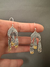 Load image into Gallery viewer, Small Patterned dangle earrings
