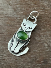 Load image into Gallery viewer, Sterling silver Kitty Pet with Green Serpentine