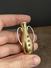 Load image into Gallery viewer, Amphora Pendant 1