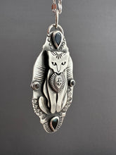 Load image into Gallery viewer, Jewel Cat -The tuxedo-