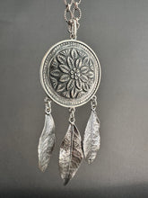 Load image into Gallery viewer, Feather Shield