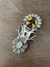 Load image into Gallery viewer, Cloisonne enamel antler medallion