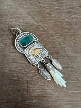 Load image into Gallery viewer, Golden Wandering Deer with Flourite