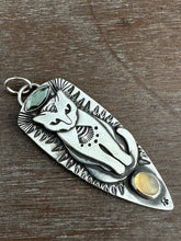 Load image into Gallery viewer, Jewel Cat with Opal