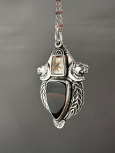 Load image into Gallery viewer, Lioness medallion