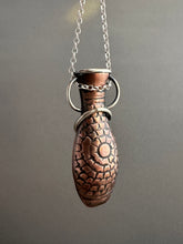 Load image into Gallery viewer, Amphora Pendant 2