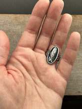 Load image into Gallery viewer, Fish ring size 7