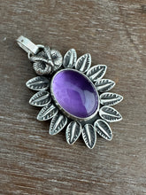 Load image into Gallery viewer, Amethyst Owl