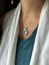 Load image into Gallery viewer, Quartz charm with a butterfly