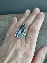 Load image into Gallery viewer, Seahorse ring (8)