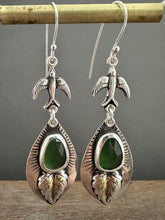 Load image into Gallery viewer, Serpentine and Leaves earrings