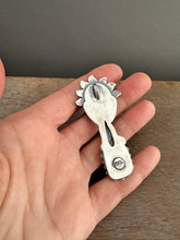 Load image into Gallery viewer, Angel with Aquamarine and Apatite