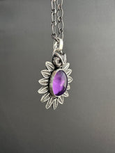 Load image into Gallery viewer, Amethyst Owl