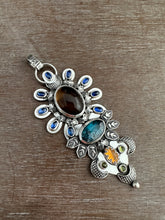 Load image into Gallery viewer, Elaborate kyanite pendant
