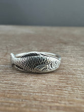 Load image into Gallery viewer, Fish Ring