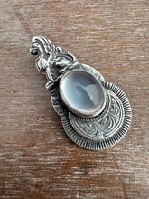 Load image into Gallery viewer, Abalone shell Griffin medallion