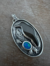 Load image into Gallery viewer, Obsidian crow with an opal