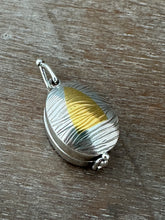 Load image into Gallery viewer, Textured oval flower locket.