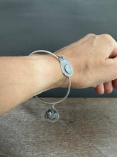 Load image into Gallery viewer, Sterling silver Jingle bangle with Peruvian opal