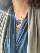 Load image into Gallery viewer, Golden Raven Brooch/Pendant