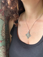 Load image into Gallery viewer, Miraculous medal pendant