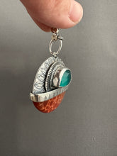 Load image into Gallery viewer, Snakeskin carnelian and amazonite medallion