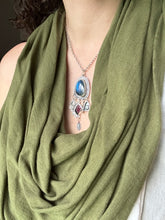 Load image into Gallery viewer, Labradorite Treasure medallion