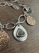 Load image into Gallery viewer, Handmade bracelet with 9 charms