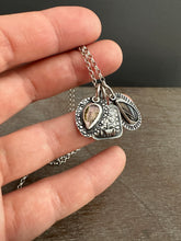 Load image into Gallery viewer, Flower pot and Tourmaline Leaves Charm Set