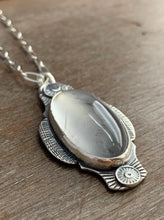 Load image into Gallery viewer, Smokey quartz pendant