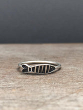 Load image into Gallery viewer, Large fish stack ring