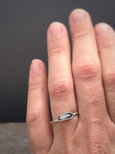 Load image into Gallery viewer, Sterling silver crystal point ring