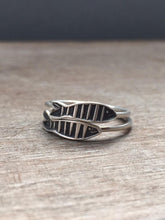 Load image into Gallery viewer, Large fish stack ring