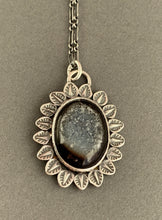 Load image into Gallery viewer, Agate Druzy necklace
