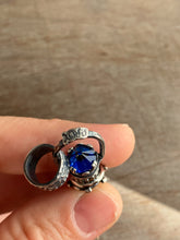 Load image into Gallery viewer, Hand pendant 2