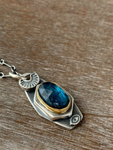 Load image into Gallery viewer, Mossy kyanite set in 22k gold