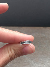 Load image into Gallery viewer, Large fish stack ring