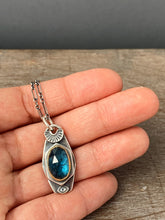 Load image into Gallery viewer, Mossy kyanite set in 22k gold