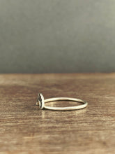 Load image into Gallery viewer, Small accent stacking ring
