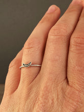 Load image into Gallery viewer, Crescent moon stack ring