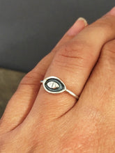 Load image into Gallery viewer, Delicate sterling silver eye ring