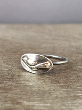 Load image into Gallery viewer, delicate sterling silver Bird ring