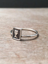 Load image into Gallery viewer, Chalice stack ring