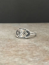 Load image into Gallery viewer, Elaborate twin Moon ring