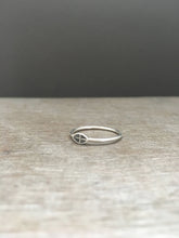 Load image into Gallery viewer, Cross seed stacking ring